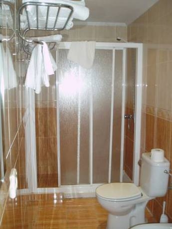 Imagen de la habitación del Hostal Conde David. Foto 4