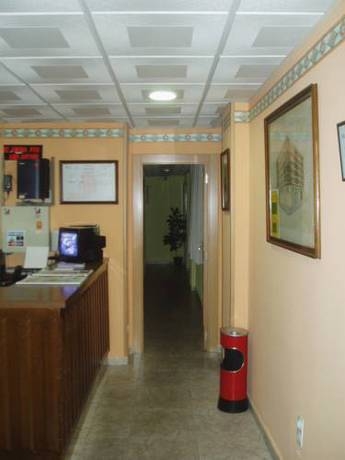 Imagen de los interiores del Hostal Conde David. Foto 13