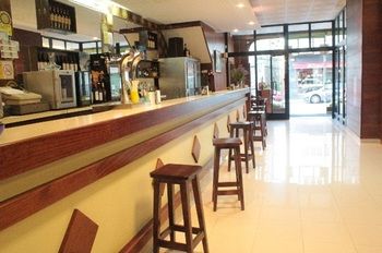 Imagen del bar/restaurante del Hostal Conde Rey. Foto 2