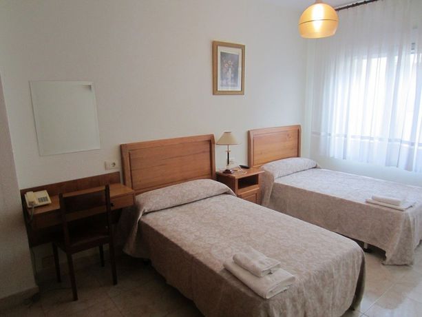 Imagen de la habitación del Hostal Conde Rey. Foto 8