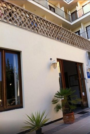 Imagen general del Hostal Condemar. Foto 9