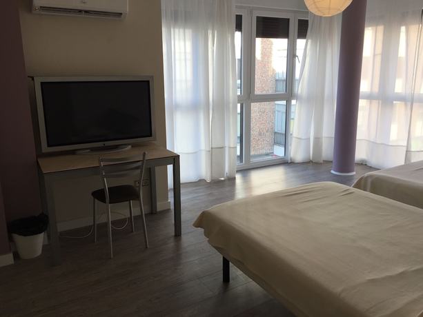 Imagen de la habitación del Hostal Consejo De Aranda. Foto 3