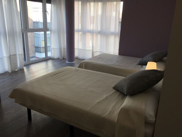 Imagen de la habitación del Hostal Consejo De Aranda. Foto 9