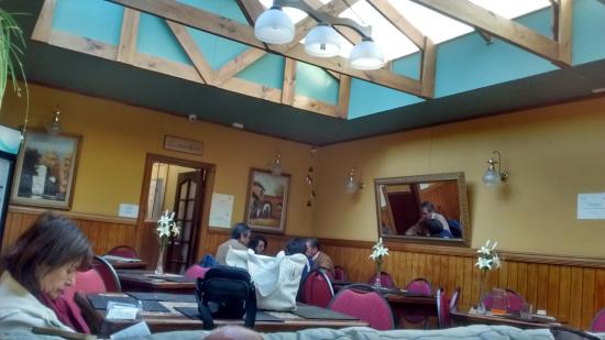 Imagen de los interiores del Hostal Cordillera. Foto 7