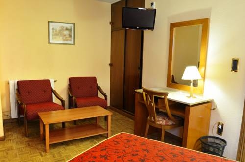 Imagen general del Hostal Cortes, Cuenca. Foto 5