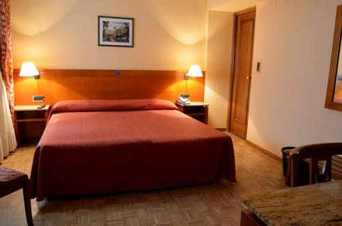 Imagen general del Hostal Cortes, Cuenca. Foto 6