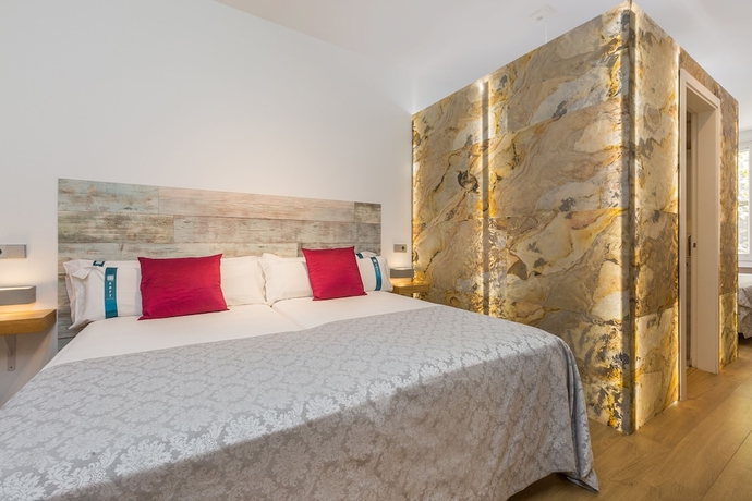 Imagen de la habitación del Hostal Cosmopolitan Boutique Rambla. Foto 4