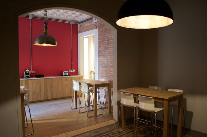 Imagen de los interiores del Hostal Cosmopolitan Boutique Rambla. Foto 19