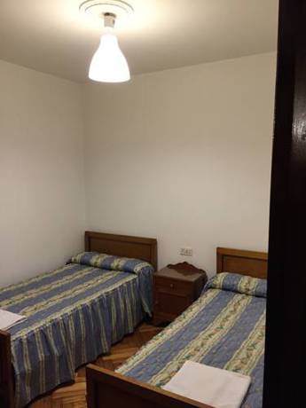 Imagen de la habitación del Hostal Costa Azul, Santiago de Compostela. Foto 3