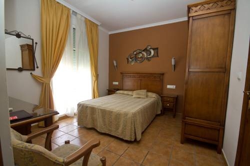 Imagen general del Hostal Costa Luz. Foto 7