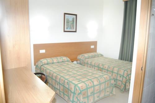 Imagen general del Hostal Costabella, Fuengirola. Foto 5