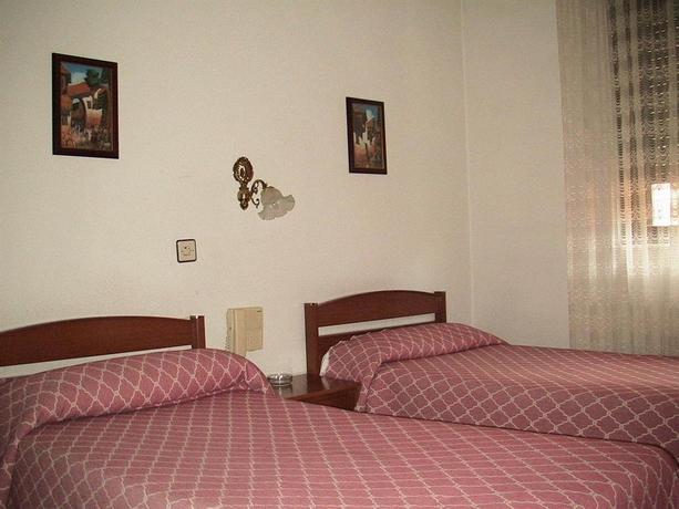 Imagen de la habitación del Hostal Cuzco. Foto 6