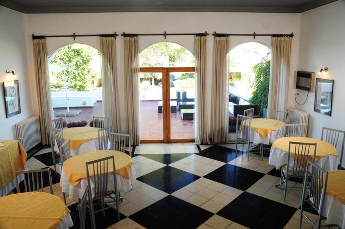 Imagen de los interiores del Hostal DE LA COSTA, VILLA CARLOS PAZ. Foto 8