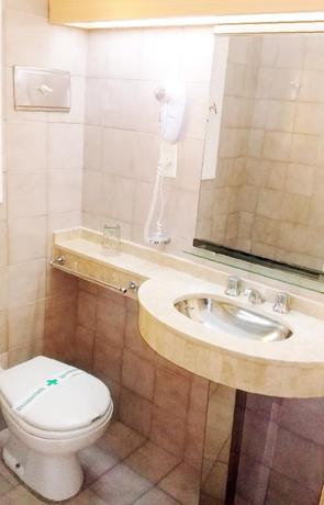 Imagen de la habitación del Hostal DE LA COSTA, VILLA CARLOS PAZ. Foto 5