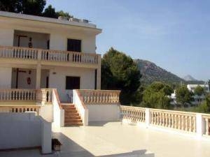 Imagen de los exteriores del Hostal DON CARLOS, Paguera. Foto 23