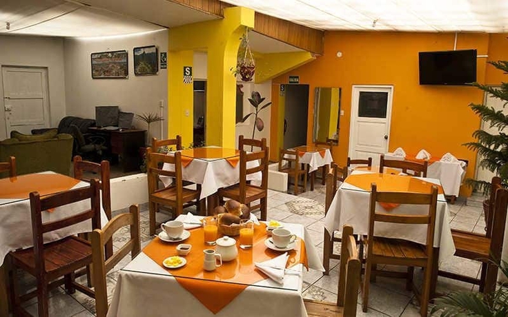 Imagen del bar/restaurante del Hostal Danna Inn. Foto 4