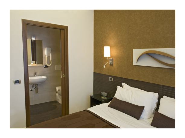 Imagen de la habitación del Hostal Daphne Luxury Suites. Foto 8