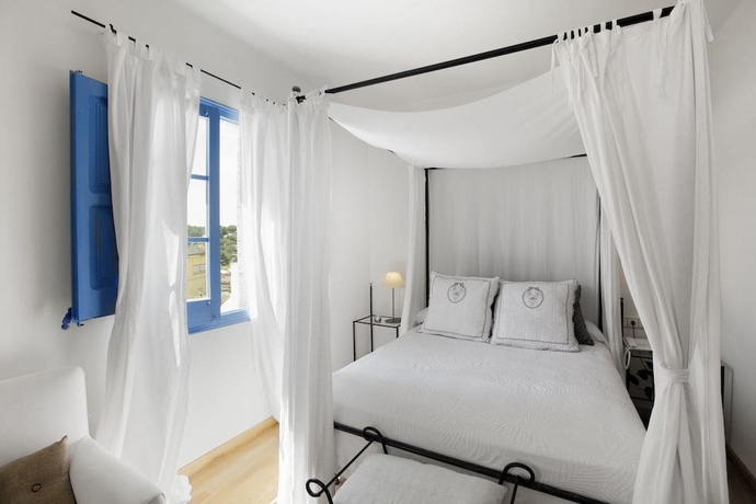 Imagen de la habitación del Hostal De La Plaça. Foto 9