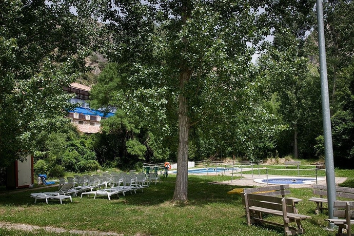 Imagen de los exteriores del Hostal De La Trucha Hotel. Foto 5