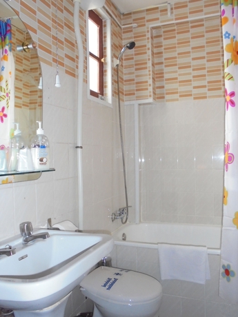 Imagen de la habitación del Hostal De Las Heras, Badajoz. Foto 5