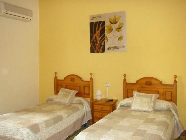 Imagen de la habitación del Hostal De Las Heras, Badajoz. Foto 6