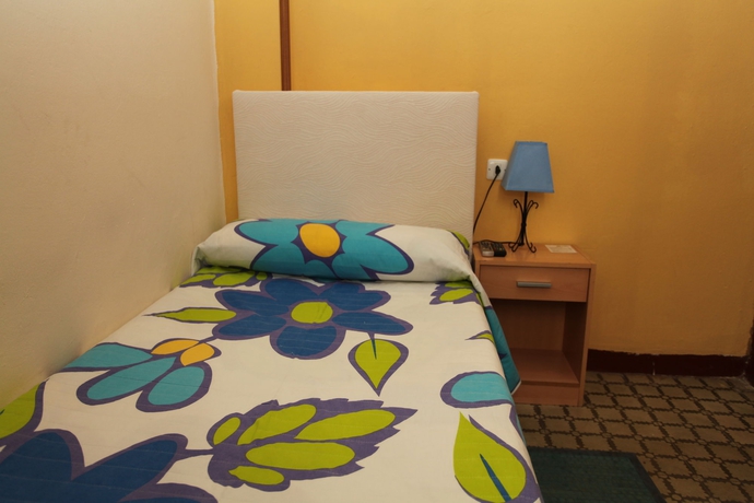 Imagen de la habitación del Hostal De Las Heras. Foto 11
