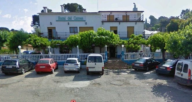Imagen de los exteriores del Hostal Del Carmen, Terrassa. Foto 10