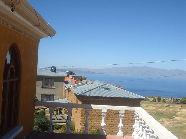 Imagen de los exteriores del Hostal Del Sol, Isla del Sol. Foto 10