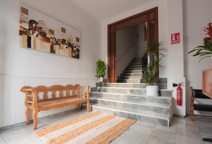 Imagen de los interiores del Hostal Del Sol, Puerto Lumbreras. Foto 5