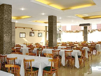 Imagen del bar/restaurante del Hostal Del Sol, Termas de R&iacute;o Hondo. Foto 3
