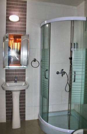 Imagen de la piscina del Hostal D'franchecis. Foto 13