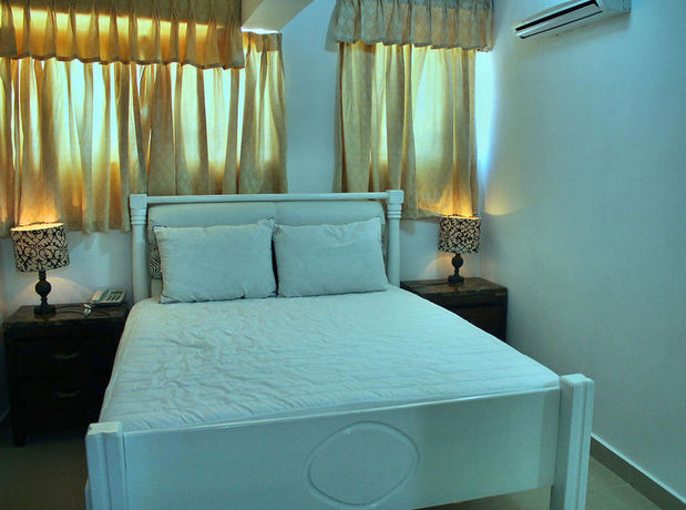 Imagen de la piscina del Hostal D'franchecis. Foto 16