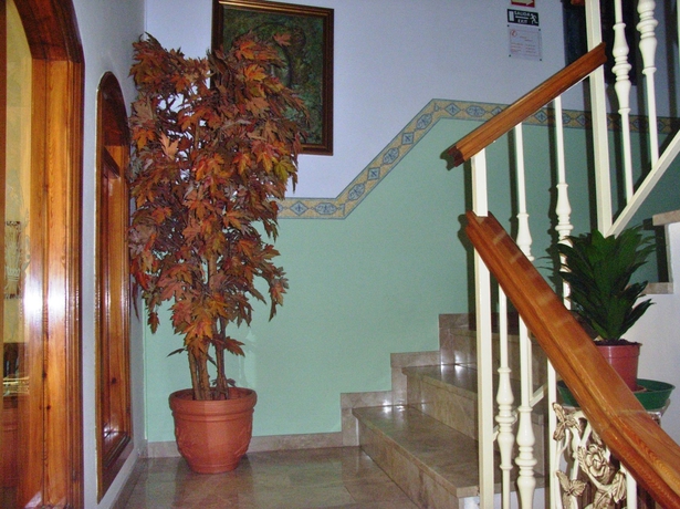 Imagen de los interiores del Hostal Dianes. Foto 10