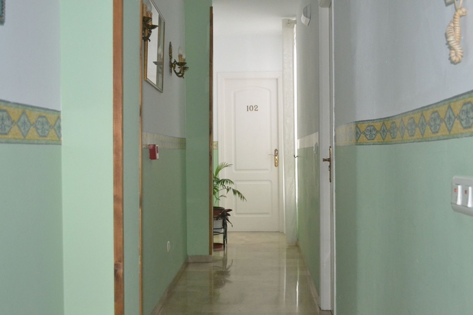 Imagen de los interiores del Hostal Dianes. Foto 12