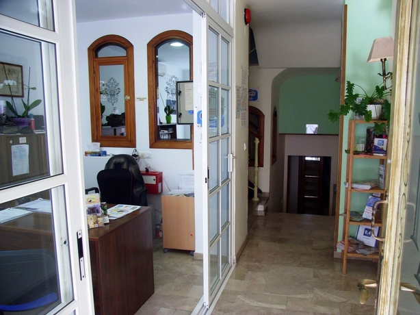 Imagen de los interiores del Hostal Dianes. Foto 13