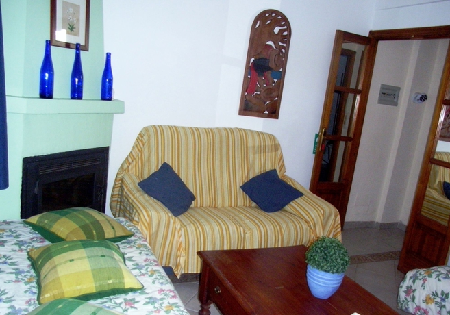 Imagen de los interiores del Hostal Dianes. Foto 15