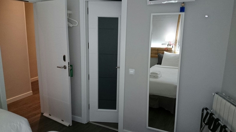 Imagen de la habitación del Hostal Diezmadrid. Foto 2