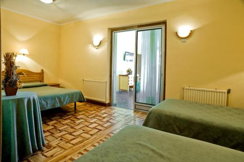 Imagen de la habitación del Hostal Domingo. Foto 7