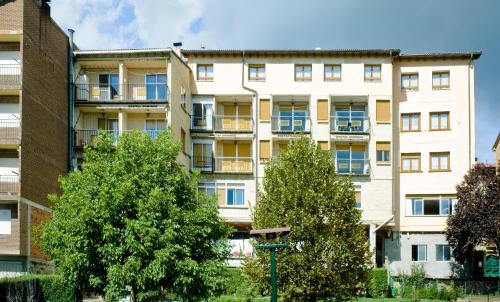 Imagen de los exteriores del Hostal Domingo. Foto 12