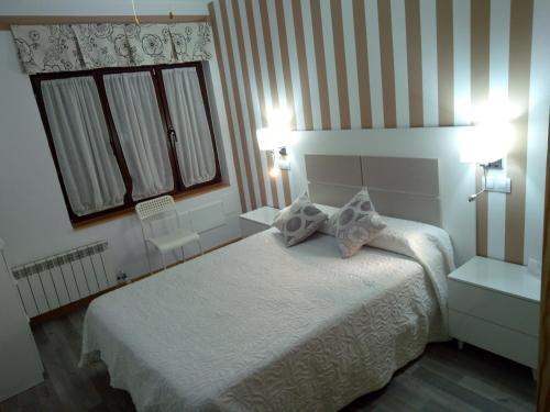 Imagen de la habitación del Hostal Don Diego, Ávila. Foto 6