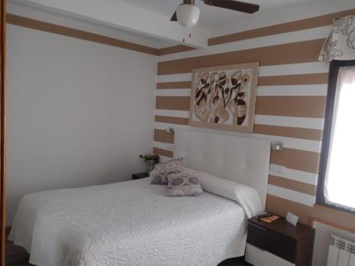 Imagen de la habitación del Hostal Don Diego, Ávila. Foto 10