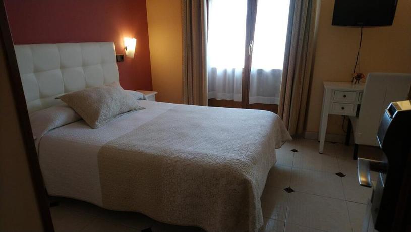 Imagen de la habitación del Hostal Don Jaime I y II. Foto 10