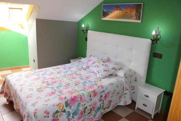 Imagen de la habitación del Hostal Don Jaime II. Foto 5