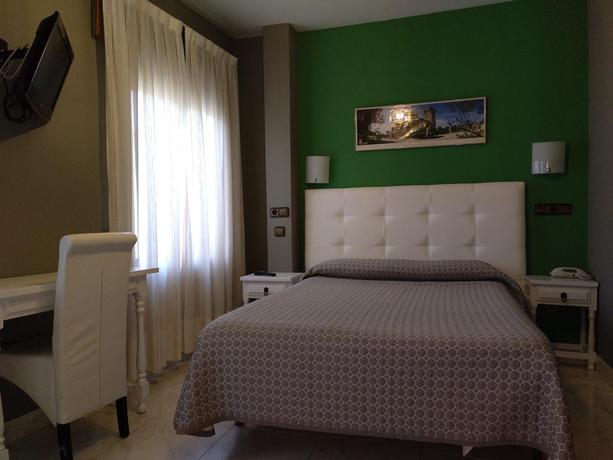 Imagen de la habitación del Hostal Don Jaime II. Foto 9