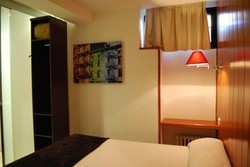 Imagen de la habitación del Hostal Don Pedro, Madrid. Foto 5