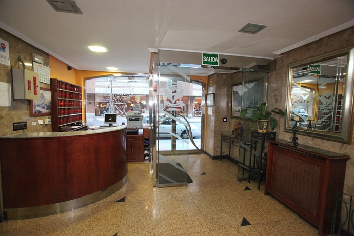 Imagen de los interiores del Hostal Don Suero. Foto 12