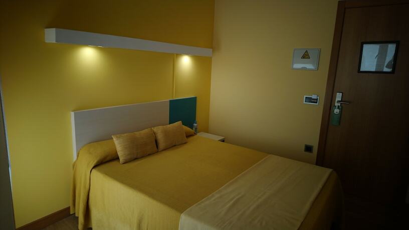 Imagen de la habitación del Hostal Do&ntilde;a Juana, &Aacute;vila. Foto 17