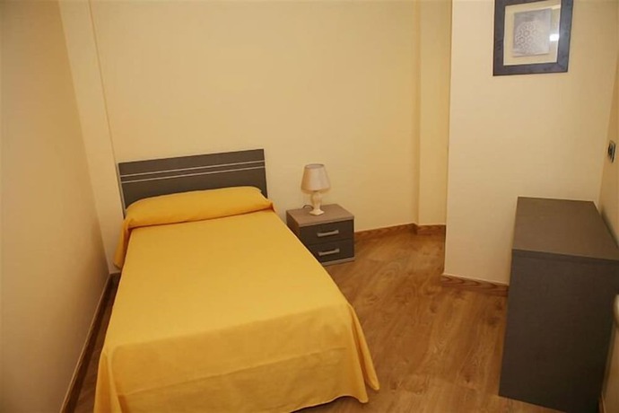 Imagen de la habitación del Hostal Doña Juana. Foto 20