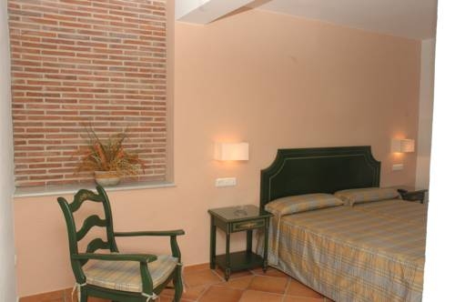 Imagen de la habitación del Hostal Doña Lola Marina. Foto 5