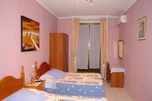 Imagen general del Hostal Dos Naciones. Foto 7